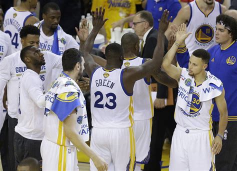 Stephen Curry proves to be difference maker .